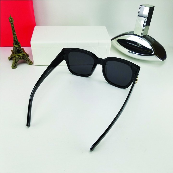 Mắt kính nữ form vuông gọng bản to ôm mặt 210D - Tròng kính Polarized màu đen phân cực chống nắng, chống tia UV - Giá sỉ