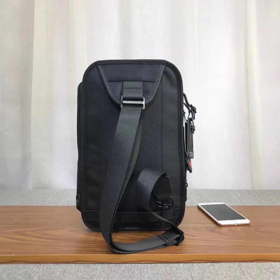 Tumi 232393Nvy Túi Đeo Chéo Ngực Bằng nylon Chống Thấm Nước Chống Mài Mòn Có Khóa Kéo YKK