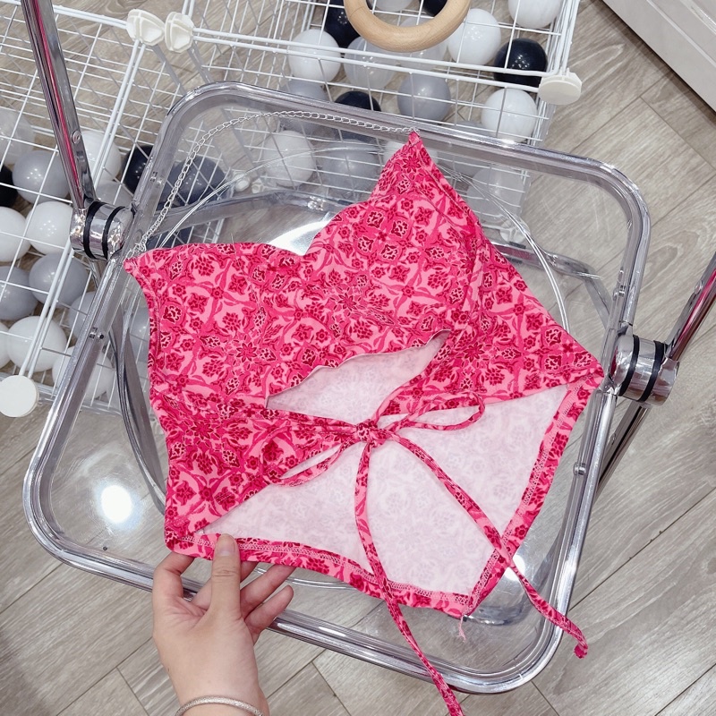 Áo Yếm Cổ Đổ Nhẹ Hở Lưng Phối Xích Có Mút Ngực - Chuly