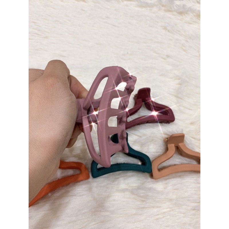 KẸP TÓC CÀNG CUA HOT TREND STYLE HQ