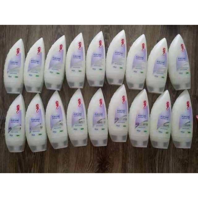 Sữa tắm cá ngựa Đức