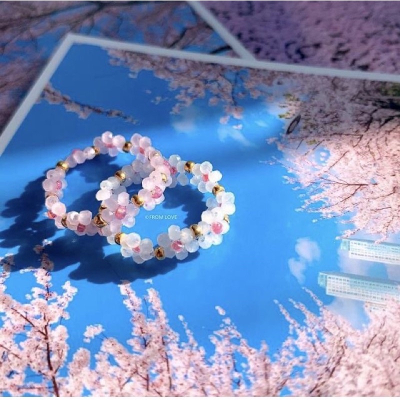 Nhẫn hạt cườm