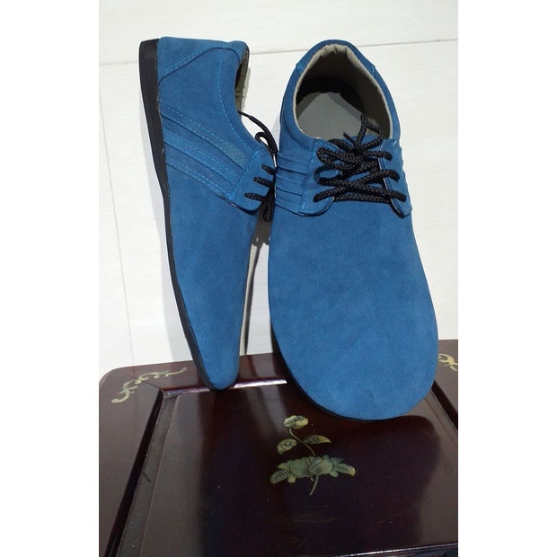 Giầy đá cầu  Lưới tiêu chuẩn-Hà Nội-Sài Gòn