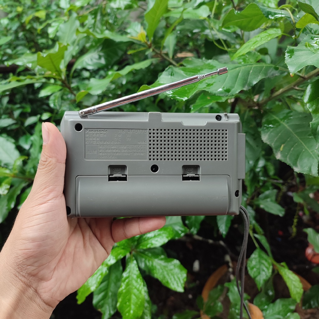 Đài radio Panasonic RF-U170