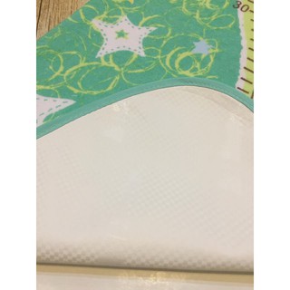 Miếng lót chống thấm Best Baby có đo chiều cao cho bé