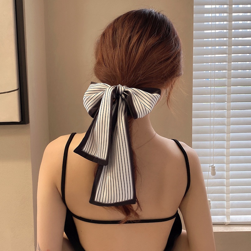 Khăn Choàng Cổ Họa Tiết Chấm Bi Dễ Thương Dành Cho Nữ