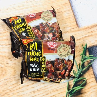 Thùng mini mì tương đen Bắc Kinh 83g (VN) V10512, combo 15 gói mì mini tương đen Otoki