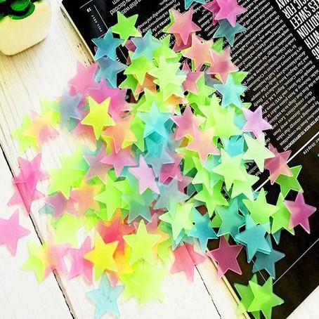 Gói 100 ngôi sao dạ quang dán tường màu sắc 3cm vrg1588 SHIPNHANH88