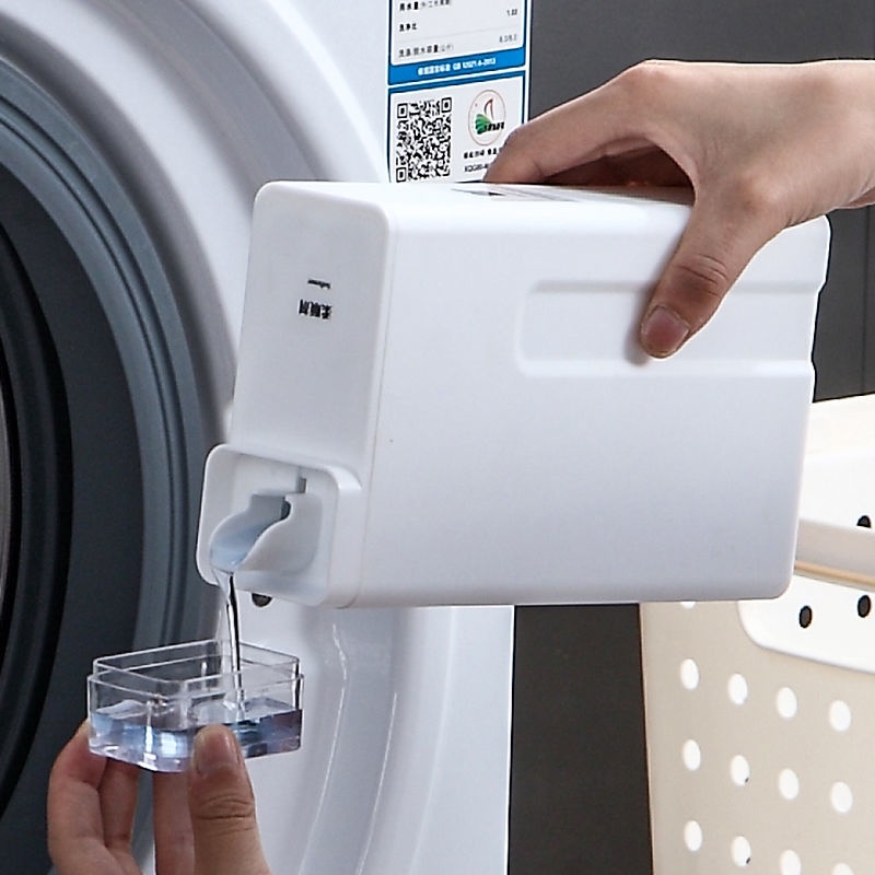 Bình nhựa đựng bột giặt và nước xả vải màu trắng xinh xắn tiện lợi