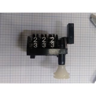 Hộp số Cơ / Counter đếm số / Có nút Reset ( Chạy bằng dây curo) ( 20.000 đồng / Cặp)