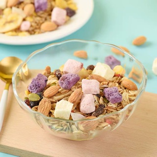 Ngũ cốc trái cây sữa chua