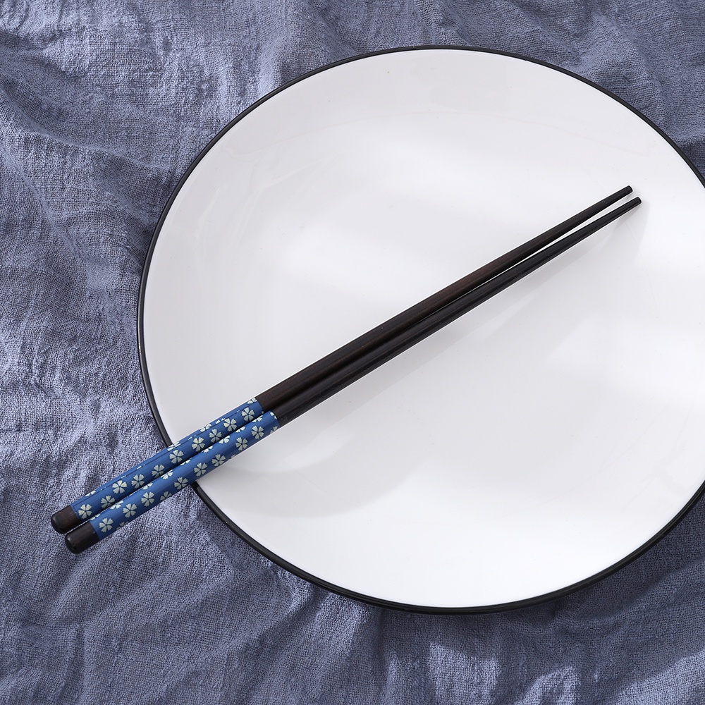 Đôi Đũa Gỗ Họa Tiết Hoa Anh Đào Xinh Xắn