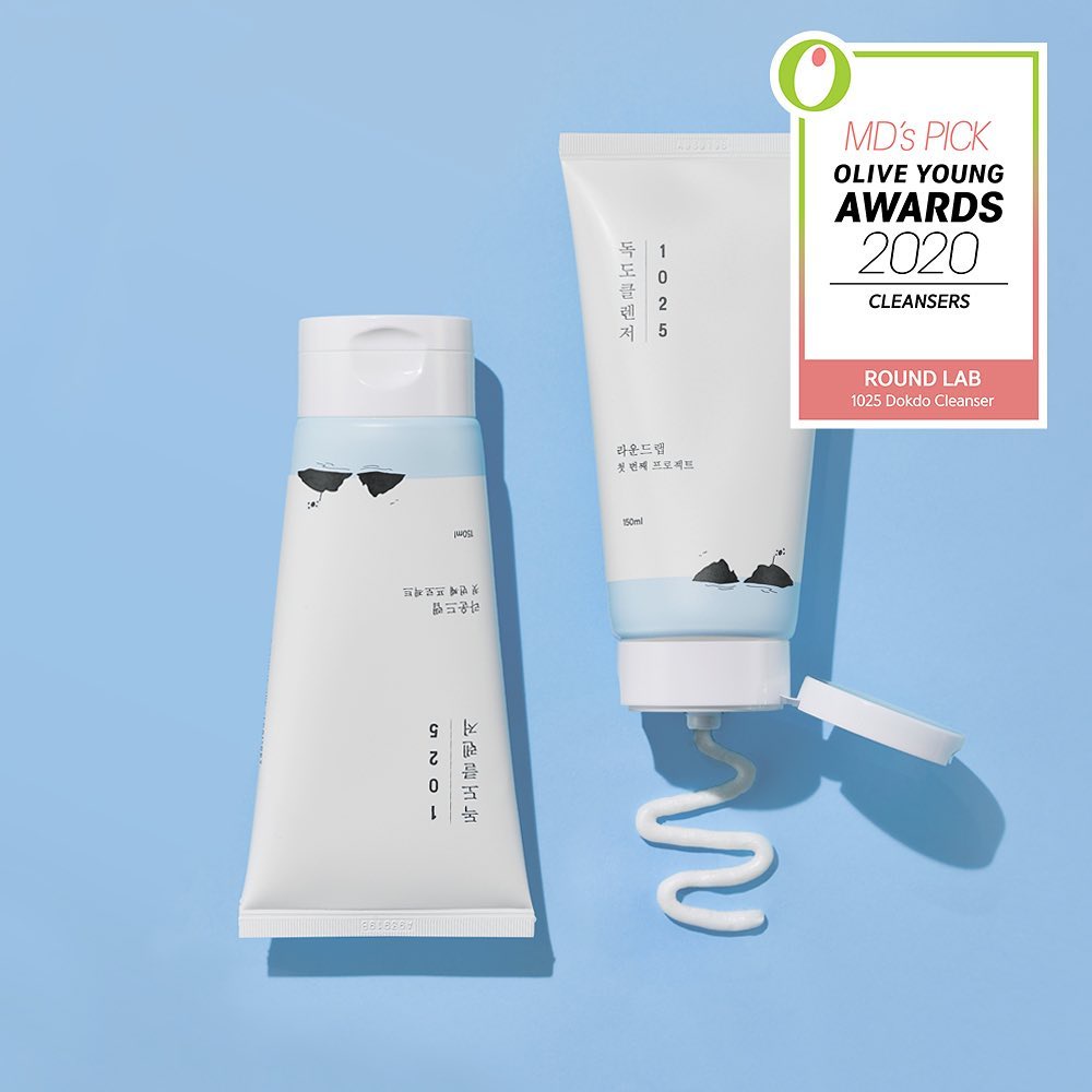 Sữa rửa mặt Round Lab 1025 Dokdo Cleanser tạo bọt làm sạch sâu - 150ml