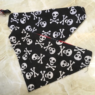 PETSHOP: KHĂN TAM GIÁC CHO CHÓ MÈO THÚ CƯNG LOẠI TRUNG VÀ LỚN