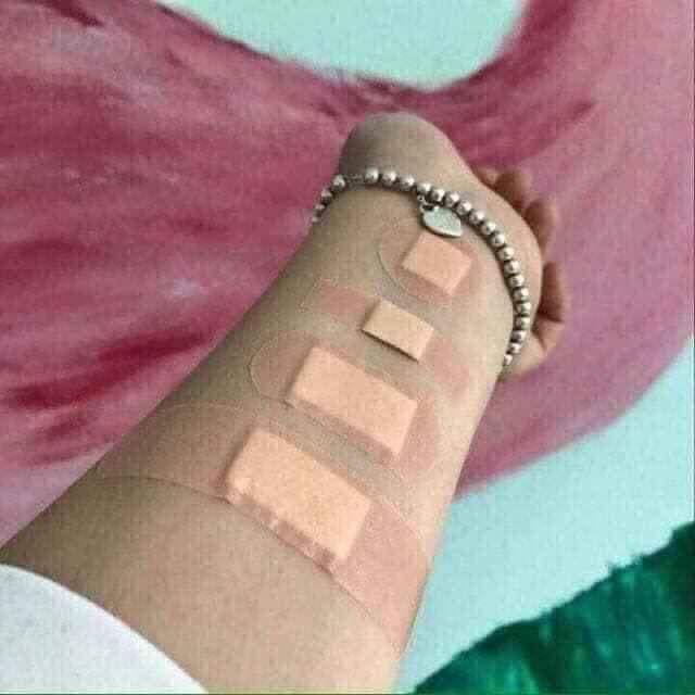 Hộp 100 miếng urgo