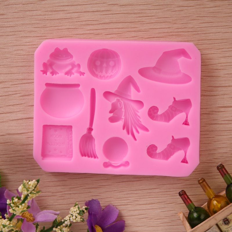Khuôn Silicone Làm Bánh Hình Quả Bí Ngô / Giày Phù Thủy / Cây Chổi Halloween Độc Đáo