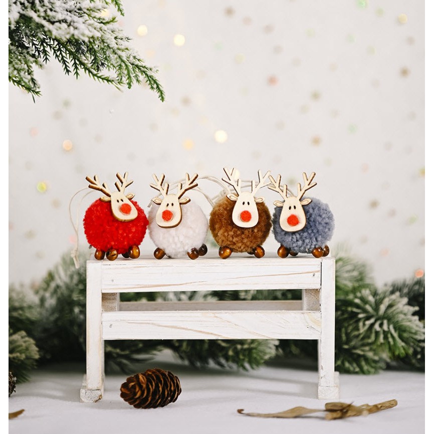 Phụ kiện treo trang trí cây thông Noel hình chú tuần lộc bằng vải nỉ xinh xắn kích thước 4cmx6cm