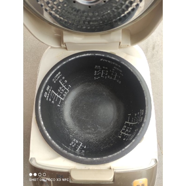 Nồi cơm panasonic SR-HD101