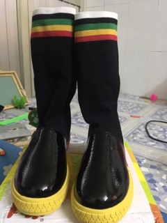 Giày boot bé gái Sz 28, 29