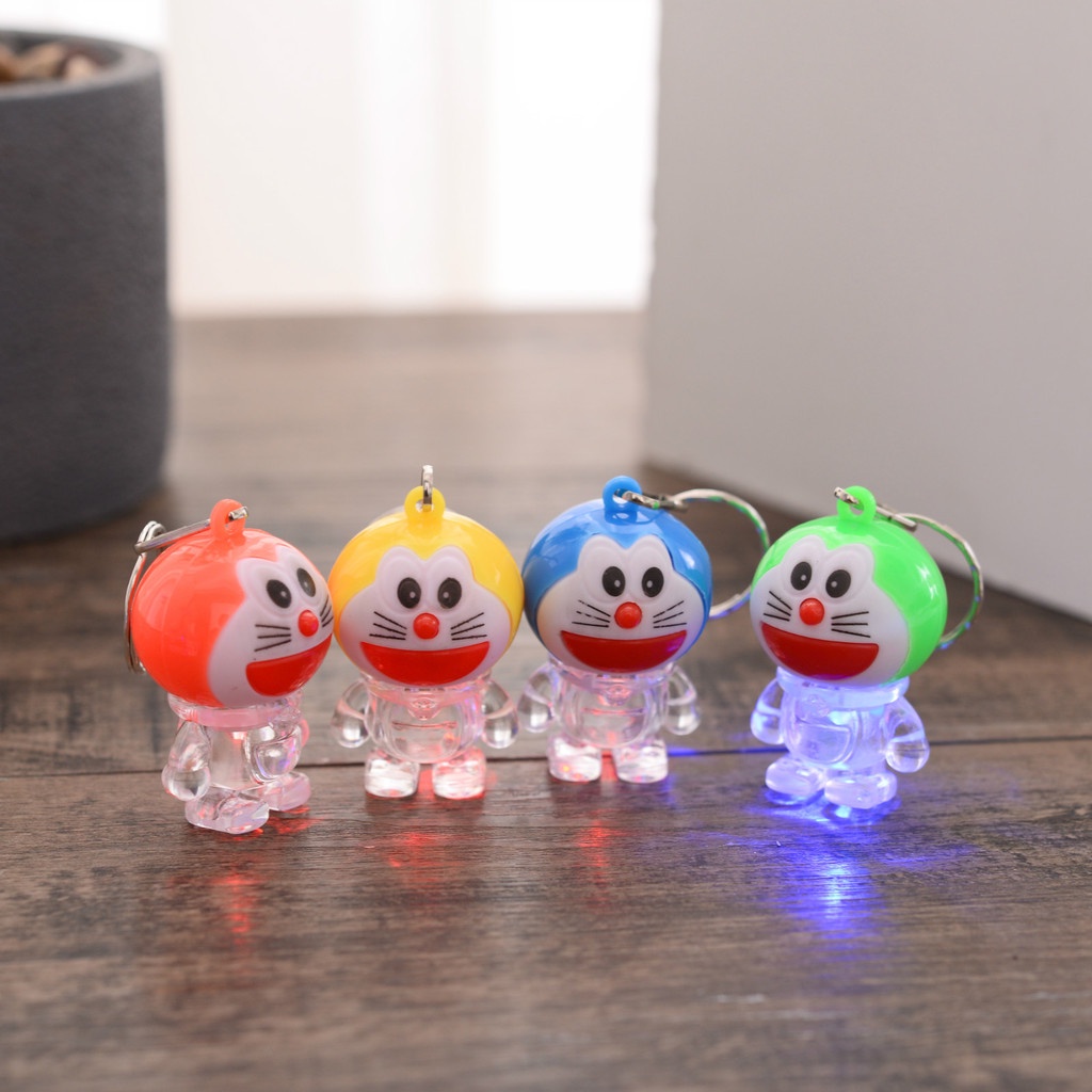 Móc Khóa Doraemon Có Đèn Led Đổi Màu Dễ Thương
