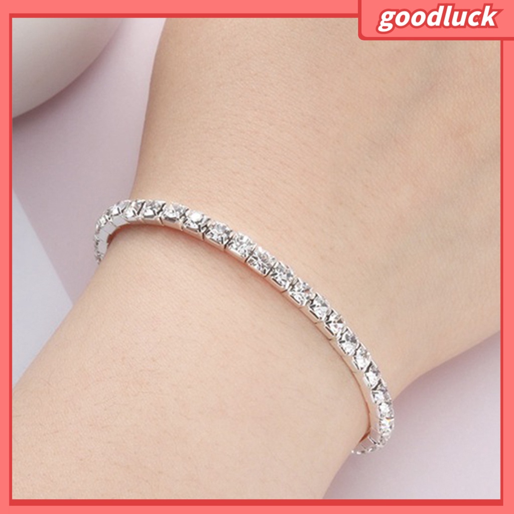 Vòng tay đính đá lấp lánh hợp thời trang