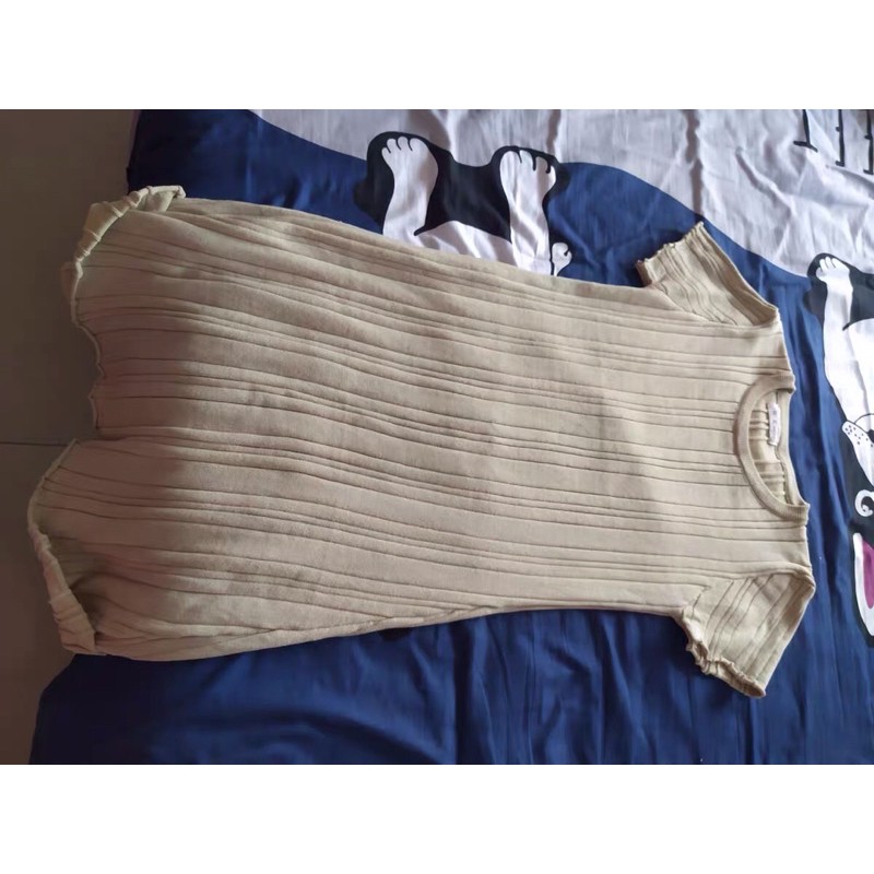 Váy len ngắn tay dáng suông