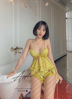 Set lụa áo dây vàng siêu sang chảnh nhé