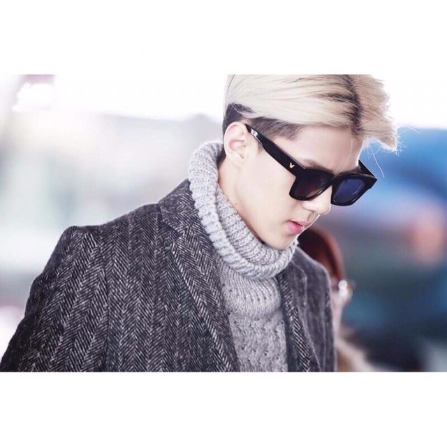 [Giá Sỉ] 😍Kính Mắt Chữ V Sơn Tùng cho cả nam và nữ Mã K2 | BigBuy360 - bigbuy360.vn