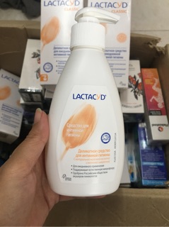 Dung dịch vệ sinh phụ nữ Lactacyd