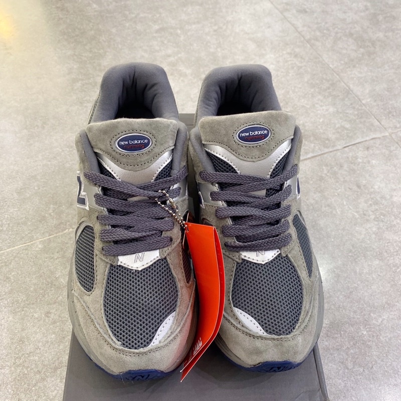 Giày thể thao nb2002 xanh