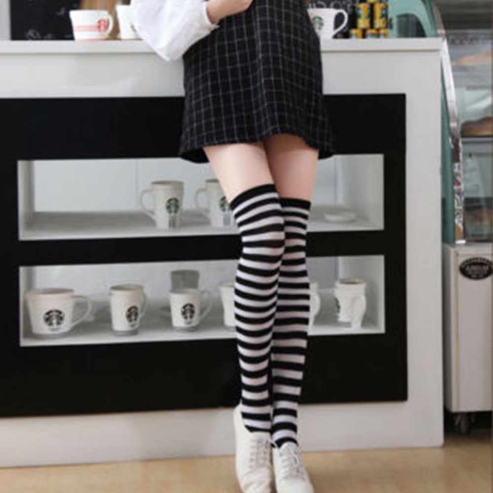 1 Đôi Tất Cao Qua Gối Kẻ Sọc Nhiều Màu Thời Trang Cho Nữ
