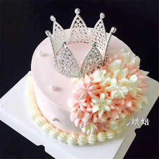 Vương miện trang trí bánh