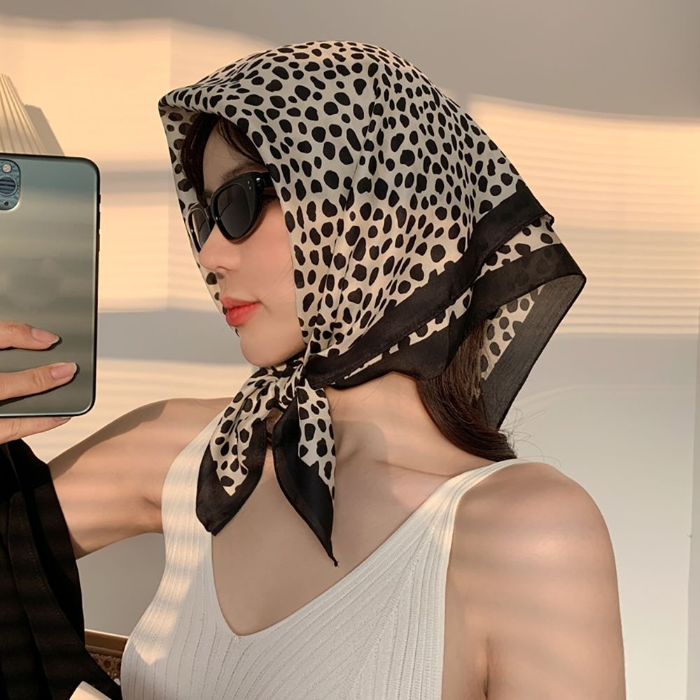 Khăn choàng cổ hình vuông bằng lụa in họa tiết phong cách cổ điển thời trang cho nữ