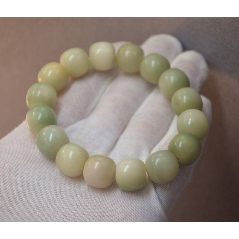 Vòng Tay Da Bồ Đề Màu Xanh Lá 12 / 13 / 14mm Cho Nam