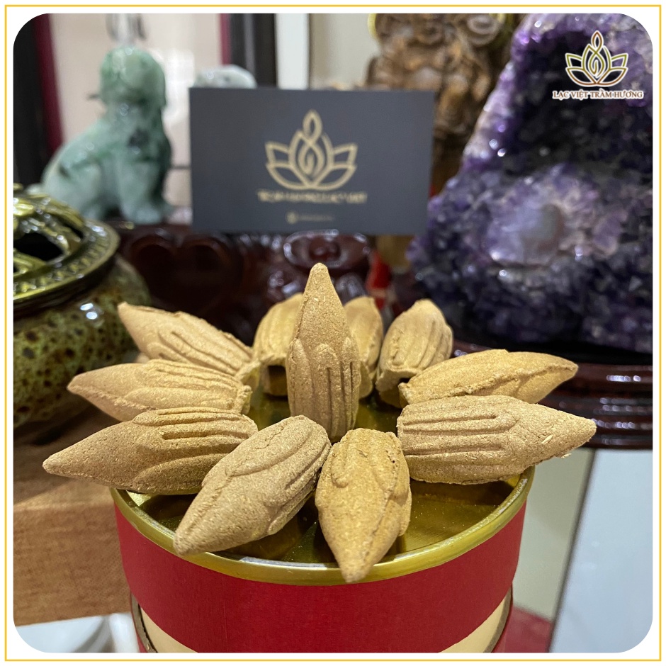 Nhang Nụ Trầm Hương Sạch 100% Tự Nhiên Dòng Cao Cấp Loại 1 - Mua 2 Hộp Tặng 1 Lư Đốt Trầm - Hộp 30 Nụ Trầm Hình Búp Sen