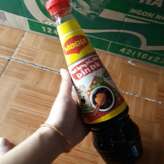 Nước tương đậu nành đậm đặc maggi 700ml