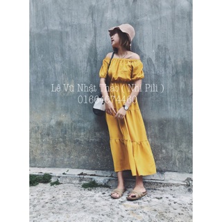 Đầm trễ vai tầng vàng thiết kế