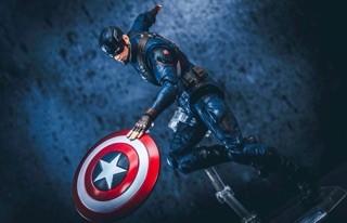 Mô hình Captain Endgame SHF