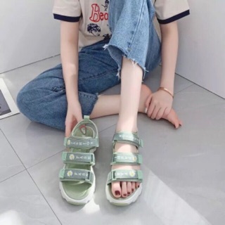 Sandal nữ 3 quai thêu hoa cúc, saldal siêu êm hot trend