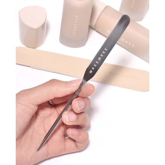 Kem Nền Wakemake Water Velvet Vegan Foundation