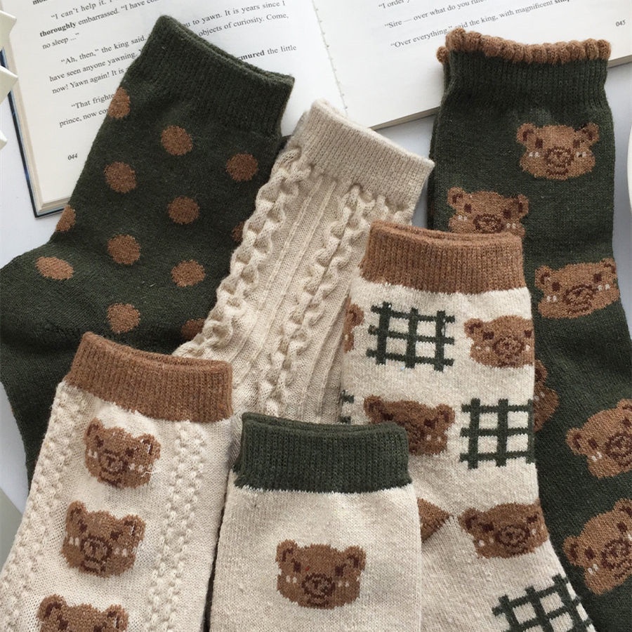 Đôi Vớ Ren In Hình Chú Gấu Dễ Thương Cho Nữ