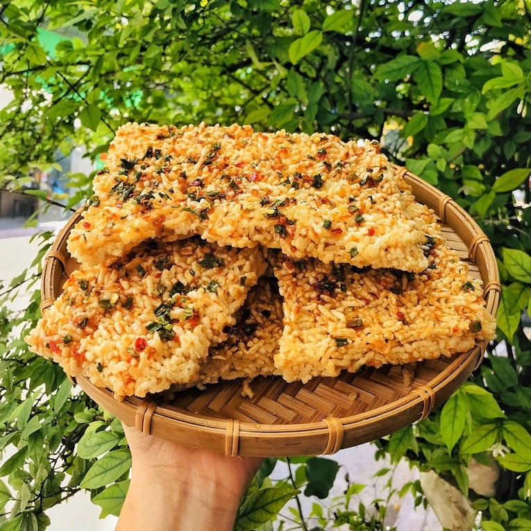 1kg 4 gói cơm cháy quét sốt mắm hành