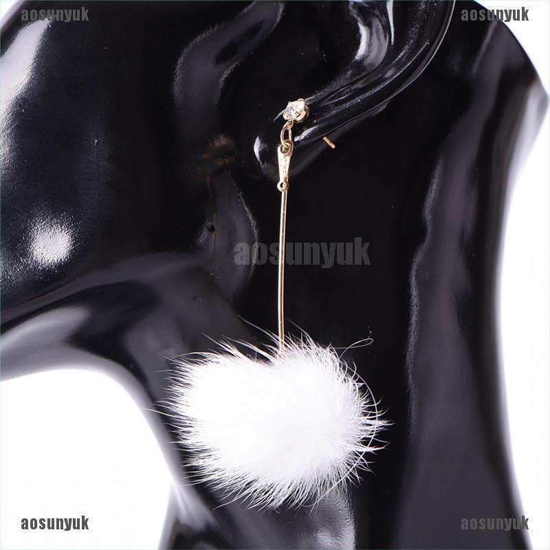Bông tai nữ dáng dài phối bóng lông mềm mại thời trang
