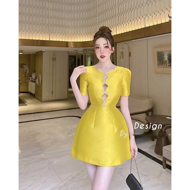 Váy tacta đính nơ ngực
