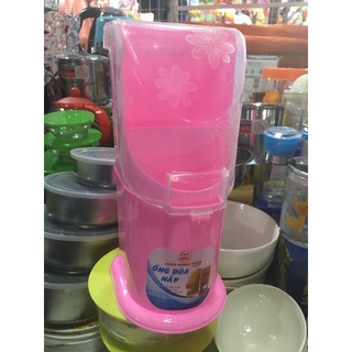 ống đũa có nắp