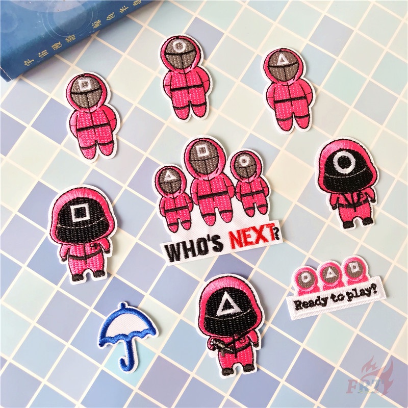 1 miếng dán ủi quần áo hình nhân vật game Who's Next?
