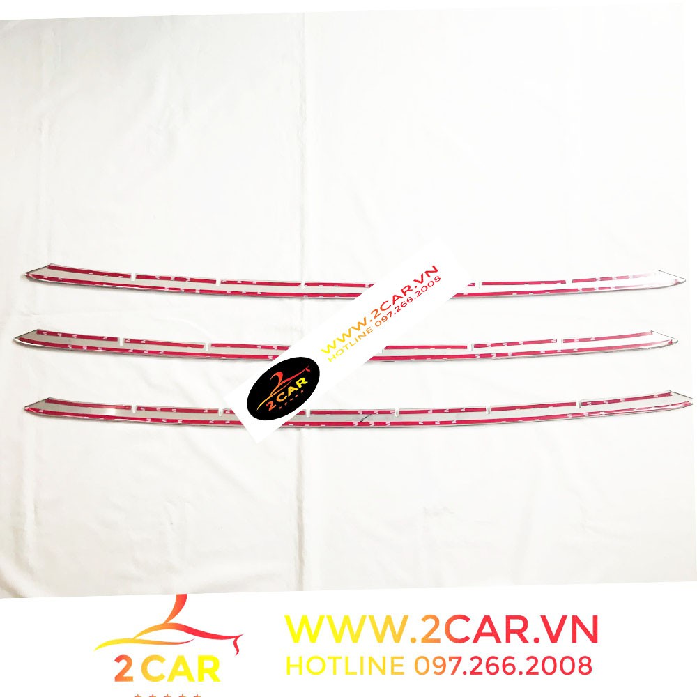 Ốp mặt Ca Lăng, calang dưới xe Toyota Cross 2020, 2021, 2022, 2023– 3 thanh Bên dưới biển số- ốp lưới tản nhiệt