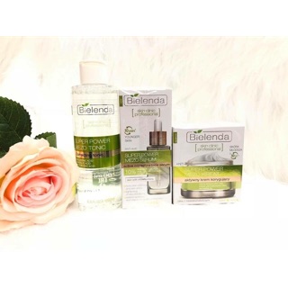 nước hoa hồng bielenda xanh lá