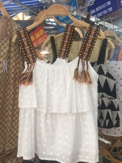 Áo 2 dây thổ cẩm.