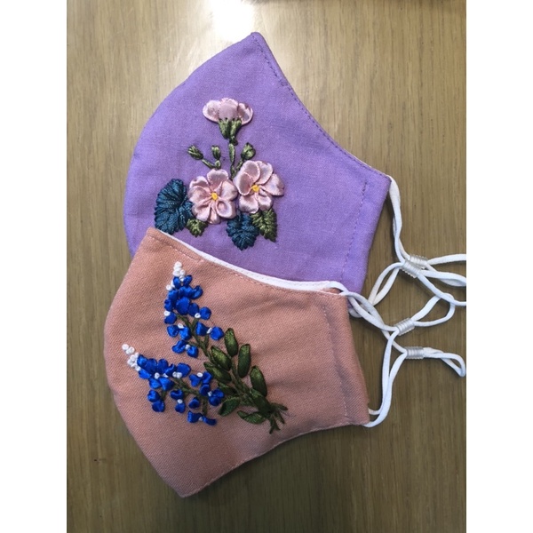 Khẩu trang thêu handmade vải linen